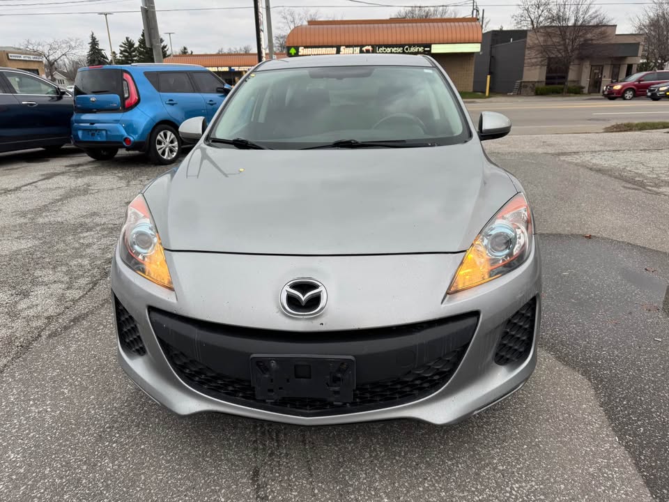 12Mazda2