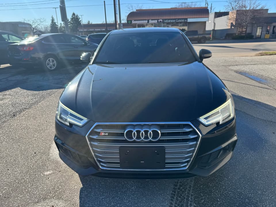 18Audi2