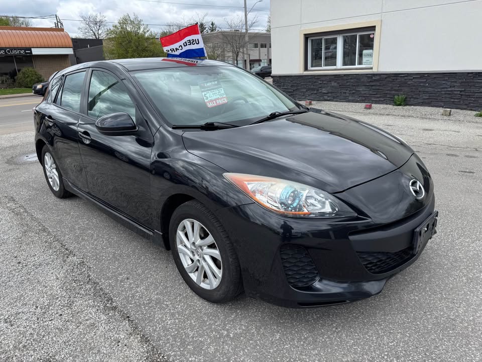 12Mazda3