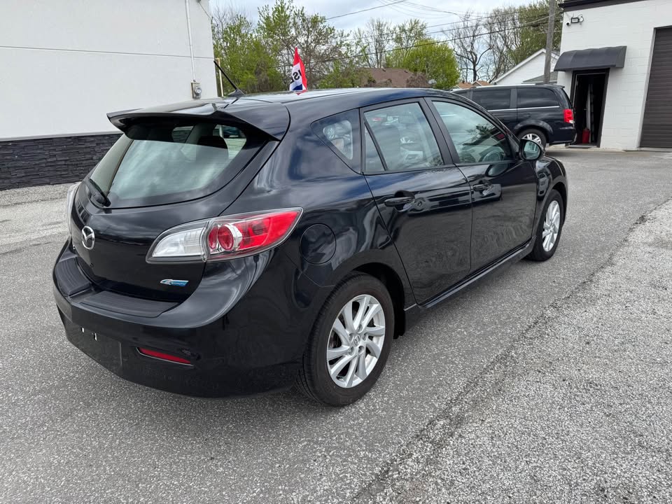 12Mazda5