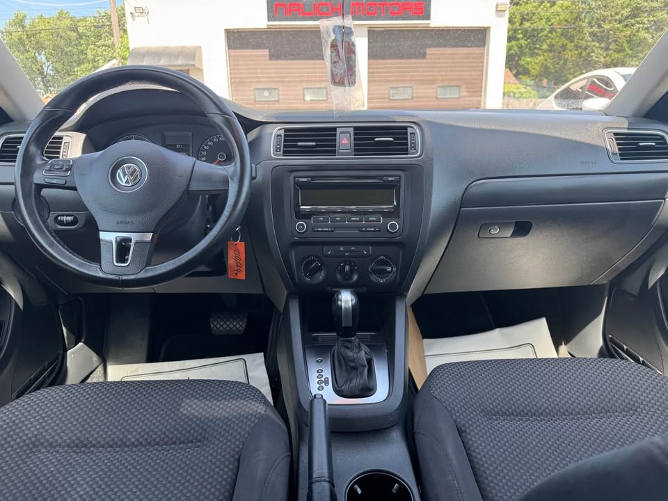 16Jetta11